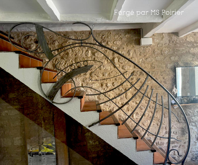 Sculpture artistique en fer forgé